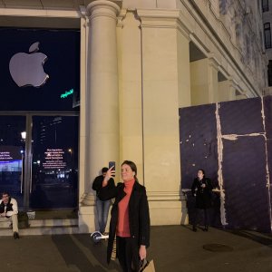 apple-store-barcelona-closed-2019-2.jpg