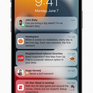 Apple-iPhone12Pro-iOS15-Notifications-lockscreen_060721_inline.jpg.large.jpg