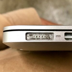 magsafe port.jpeg