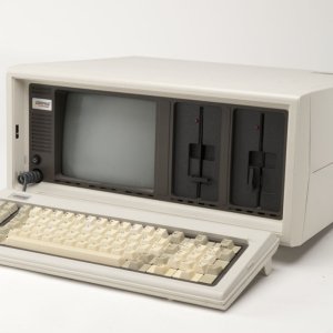 Compaq Portable.jpg