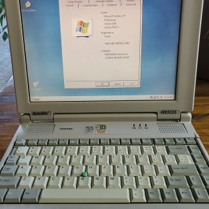 Toshiba Satellite 4005CDS-s.jpg