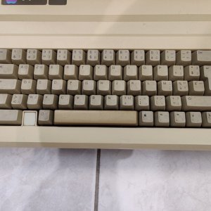 appleiiekeyboard.jpg