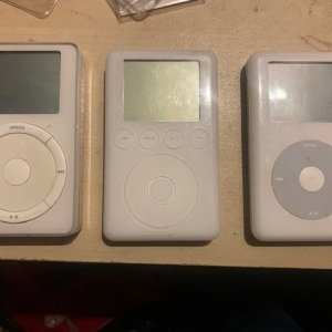 ipods.jpg