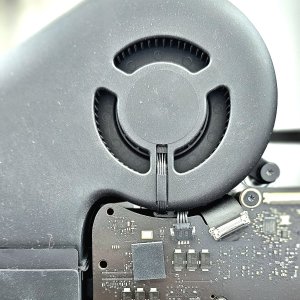 iMac 27 2019 fan issue.jpeg