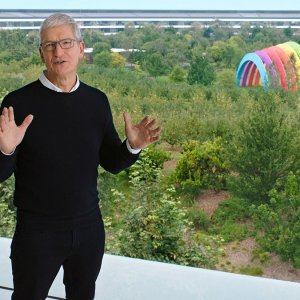 apple-park-apple-event-keynote-tim.jpg