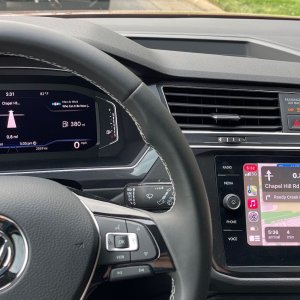 tiguan-2021-cockpit-apple-maps.jpg