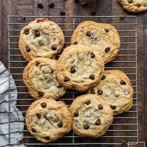 Gluten-Free-Chocolate-Chip-Cookies-iowagirleats-01.jpg