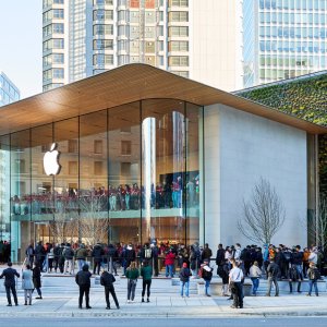 Apple-Pacific-Centre-Vancouver-opening-hero_Full-Bleed-Image.jpg.large.jpg