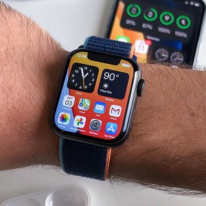 Apple-Watch-concept-with-a-notch.jpg