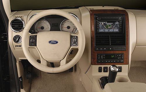 06.ford.explorer.int.500.jpg