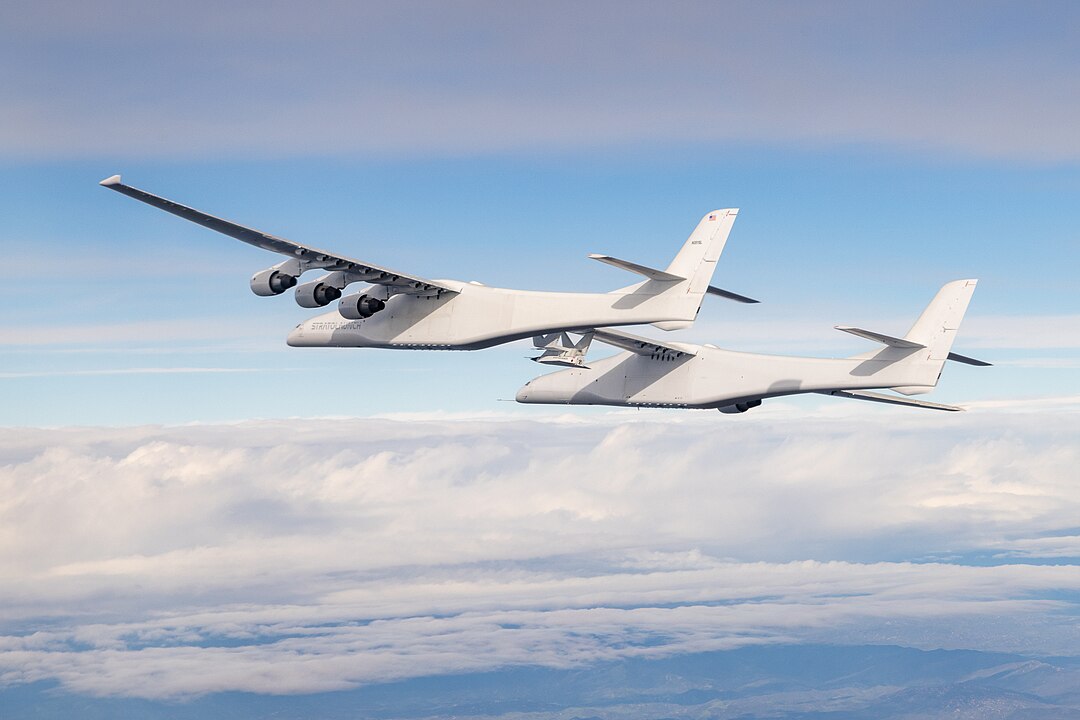 1080px-230113-_Stratolaunch_Talon_Photo_Chase-091.jpg