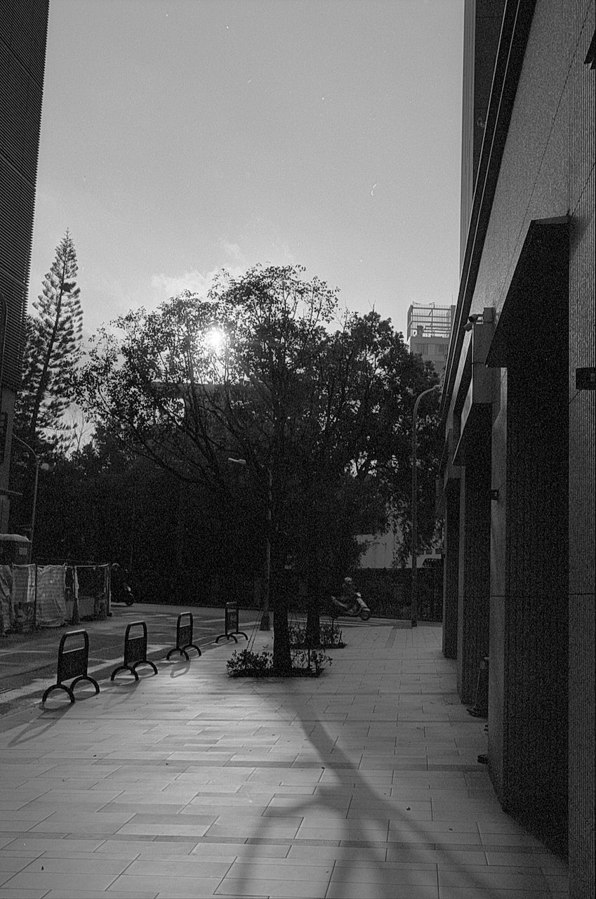 黑白負片157（Ilford XP2@400, Nikon F4） - 1 of 1 (1).jpeg