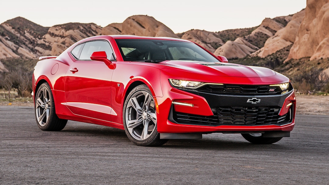 2019-Chevrolet-Camaro-SS-front-three-quarter-1.jpg