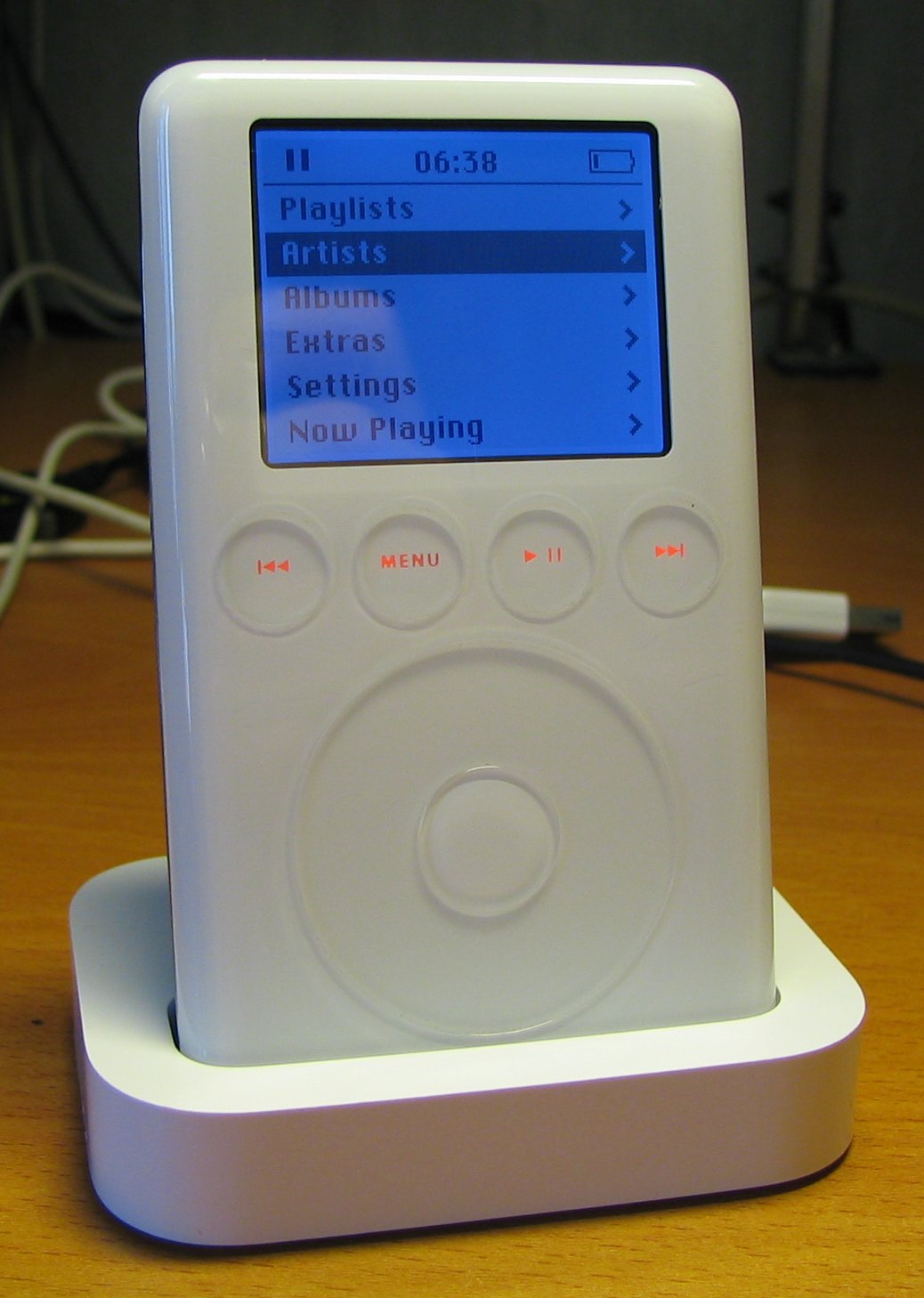 3G_ipod_in_dock.jpg
