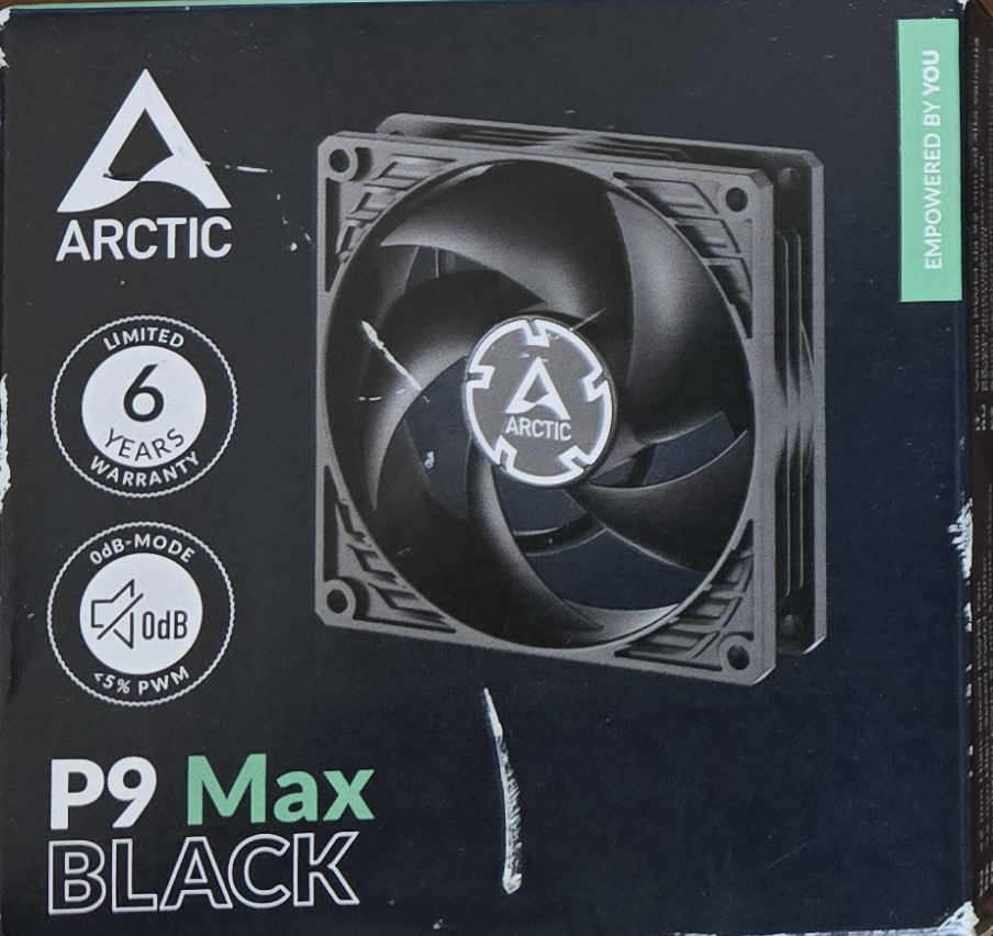 Artic P9 Max Black Fan Box.jpg
