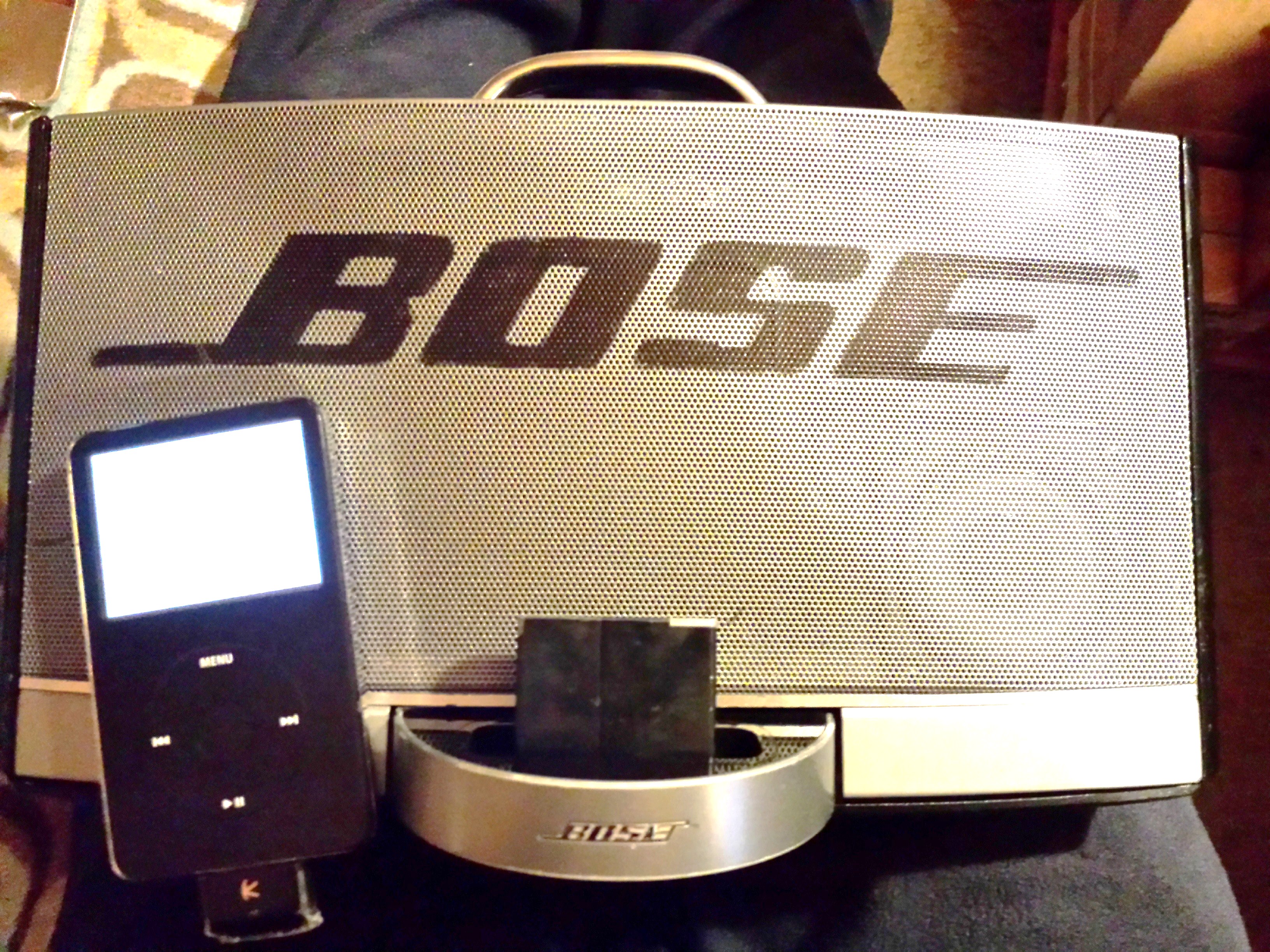 Bose and Ipod 5th - 3.jpg