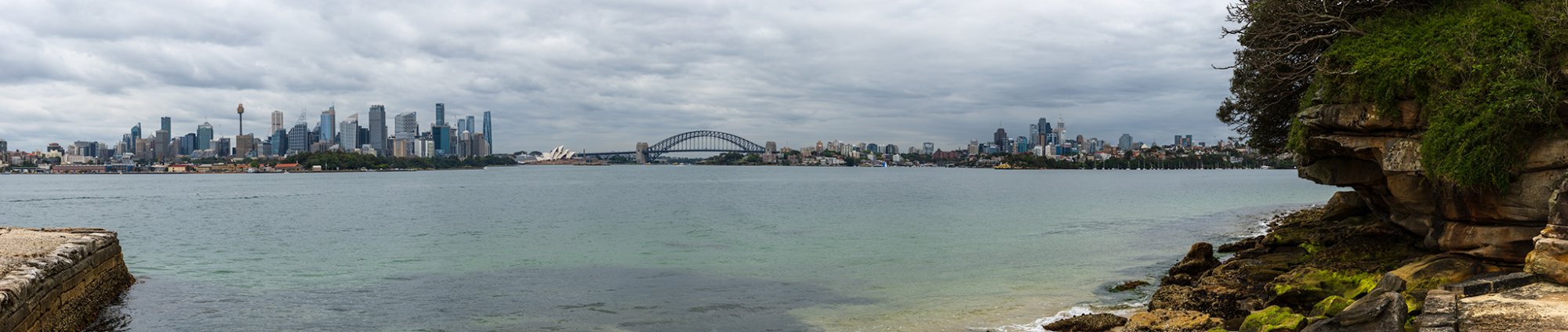 Harbour_From_Bradleys_Head_Pano.jpg