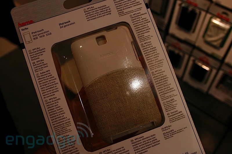 ipod-hama-case-ifa-18.jpg