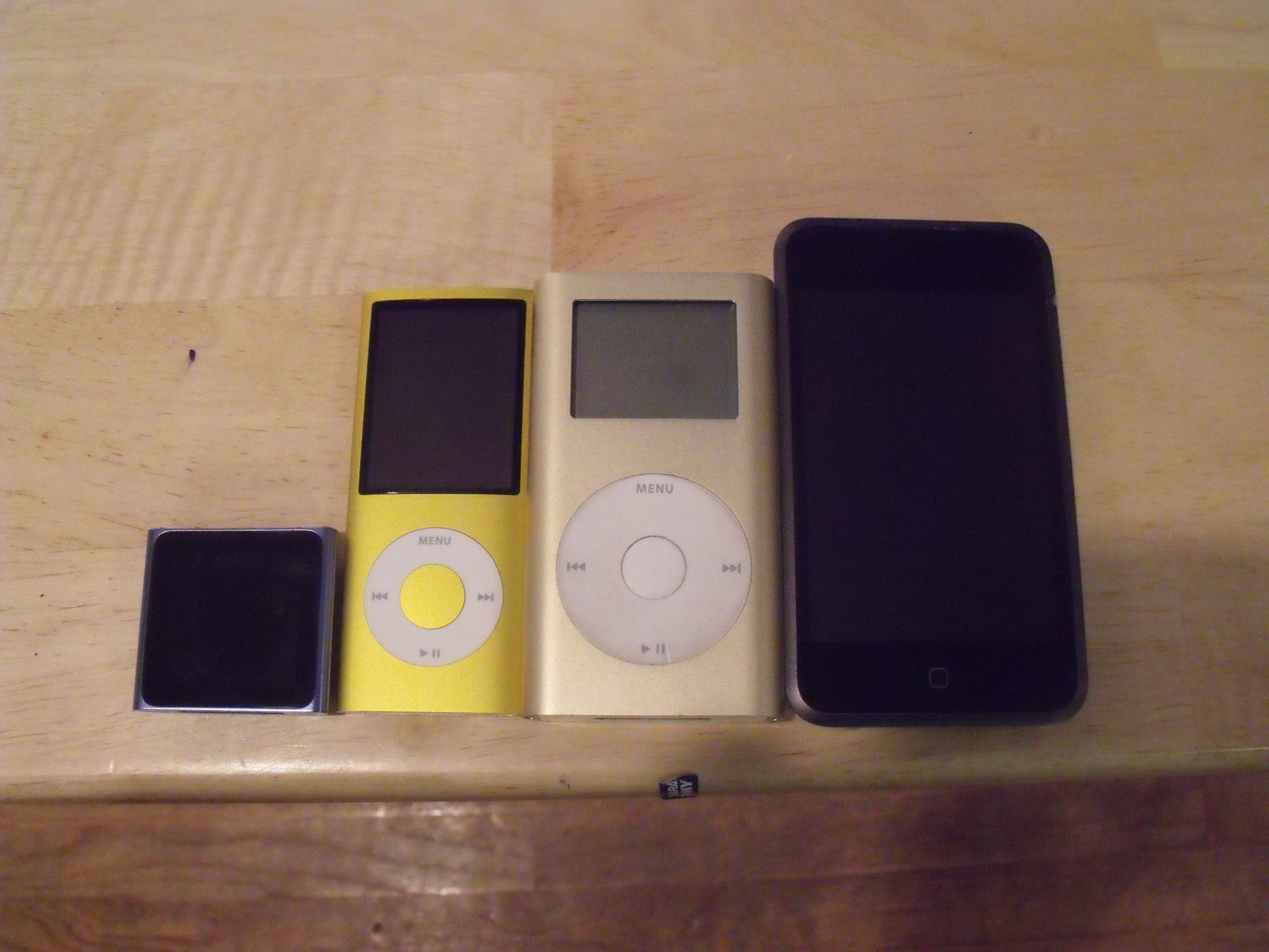 iPods_together.jpg