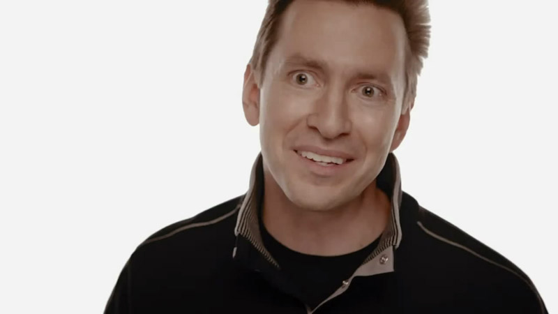 jpg_ipad2-scott-forstall-amazing.jpg