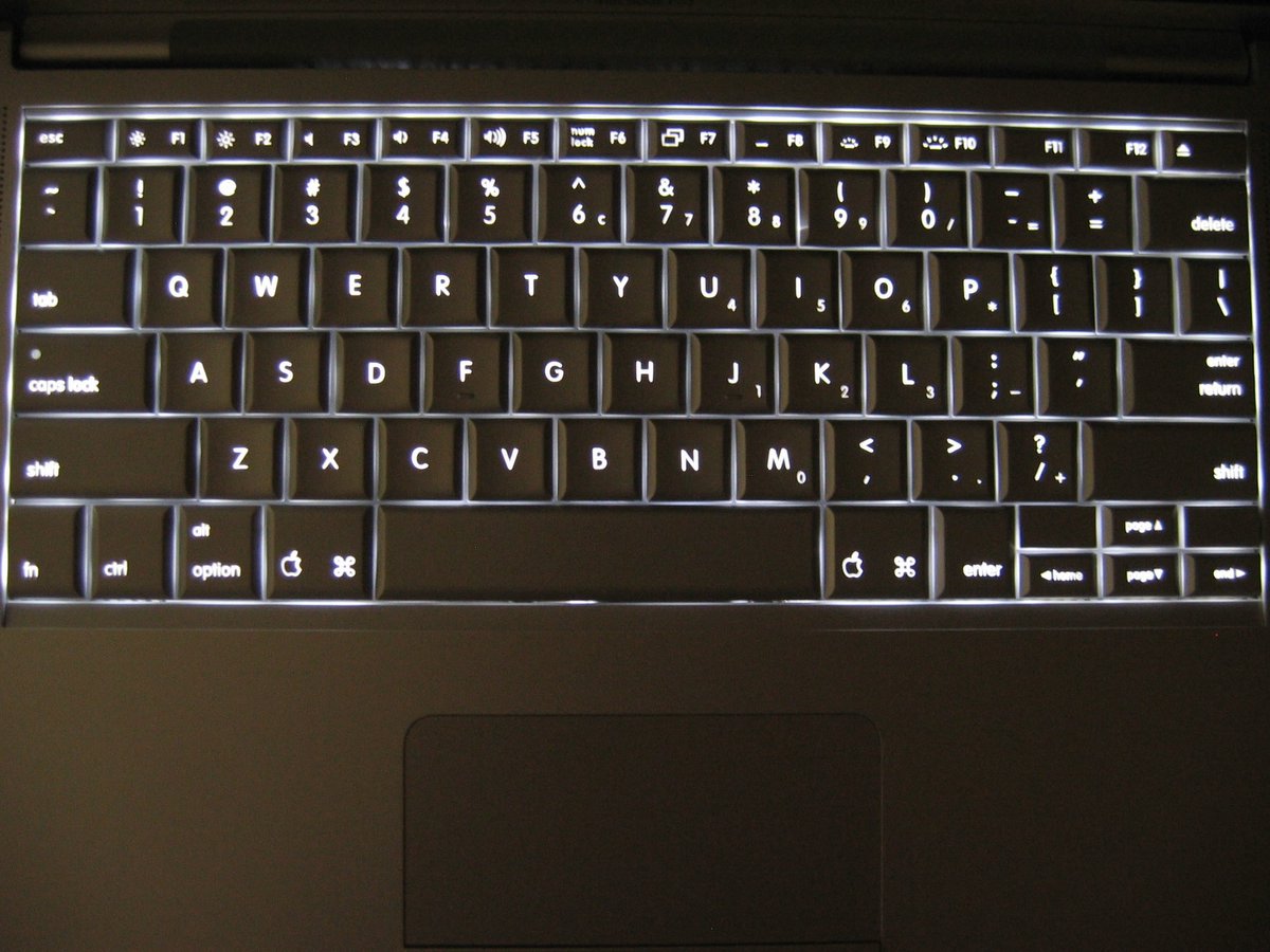 led keyboard old.jpg