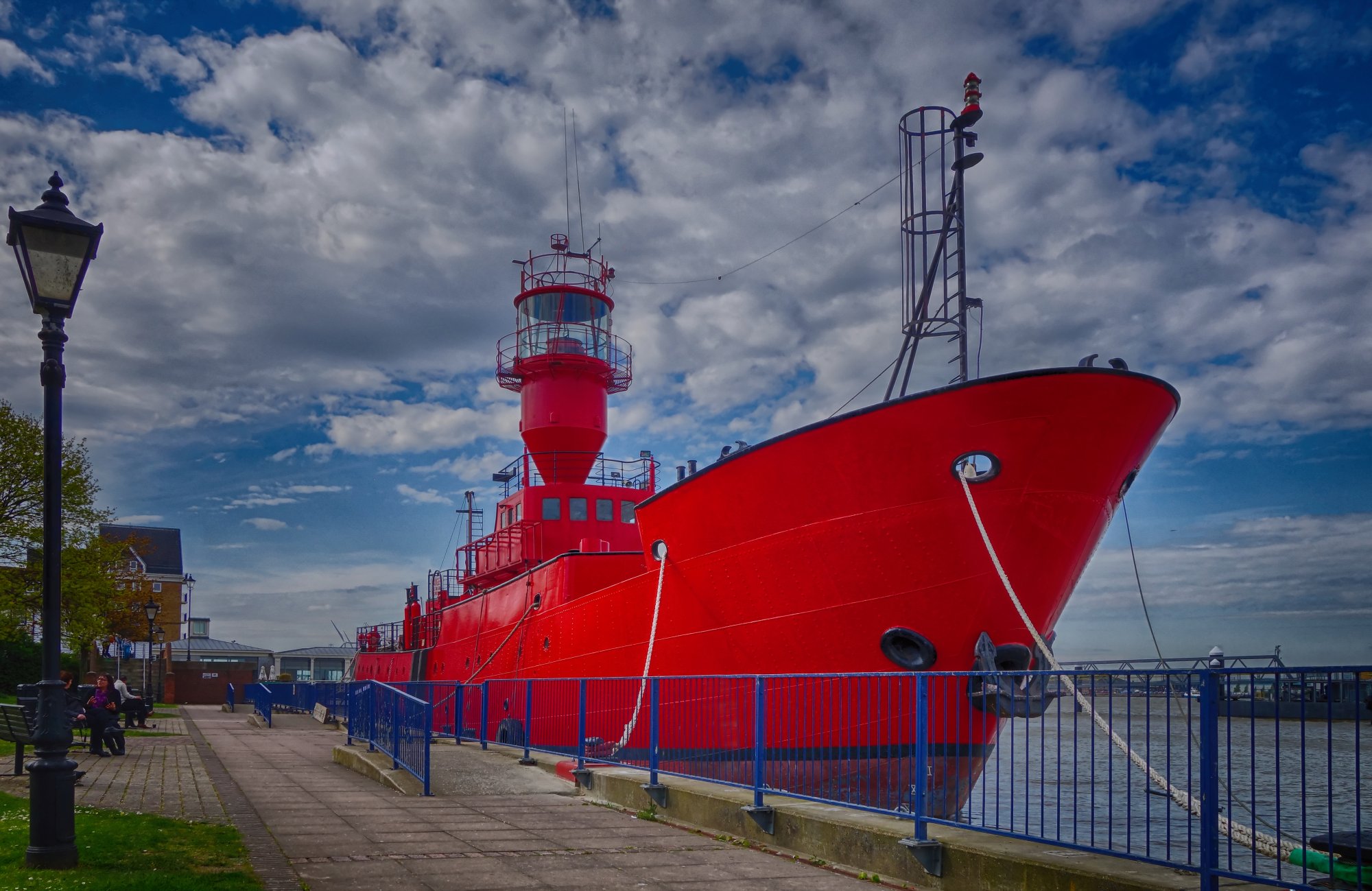 Light Vessel 21 at Gravesend.jpg