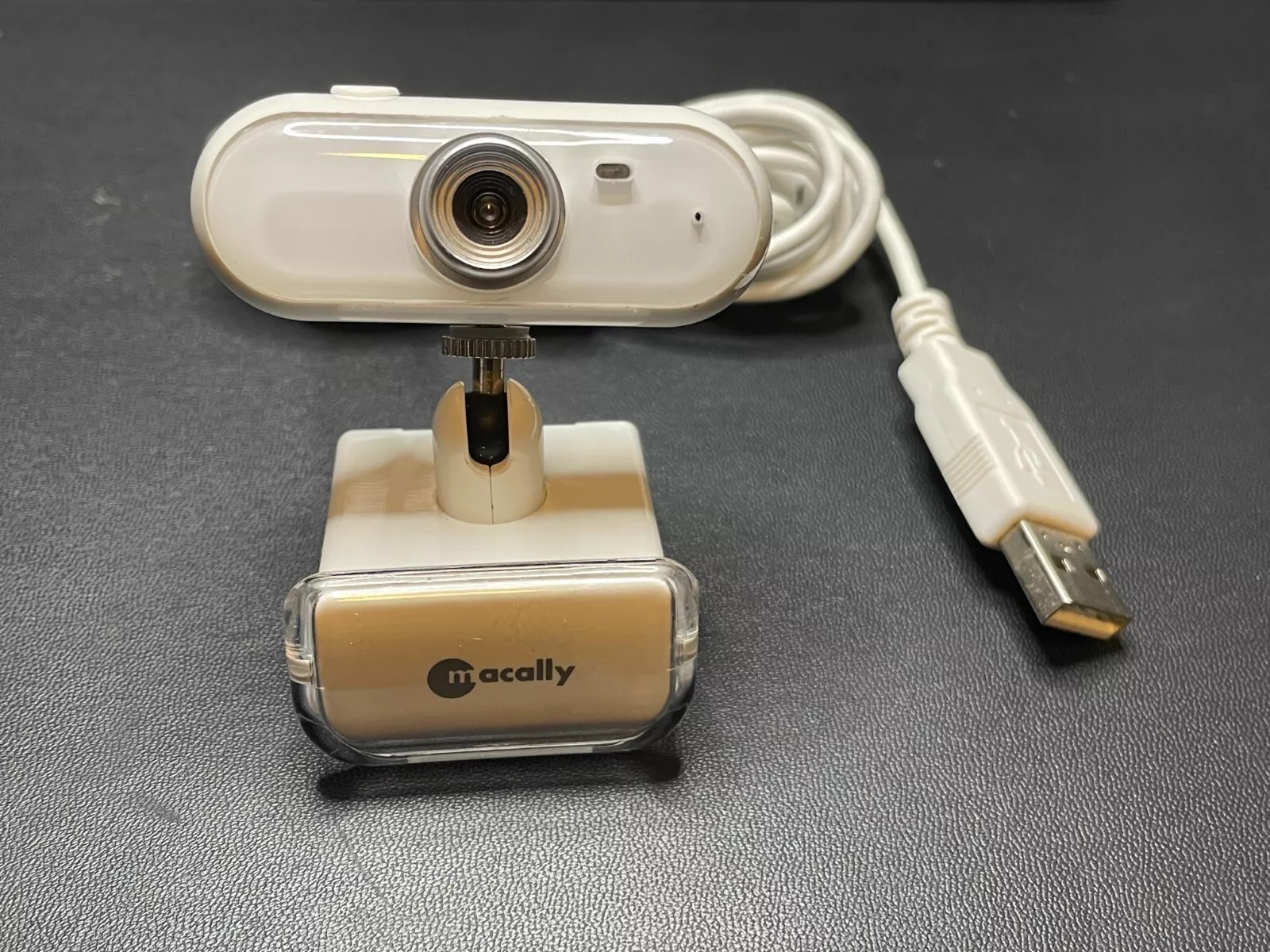 Macally IceCam 2 7.jpg