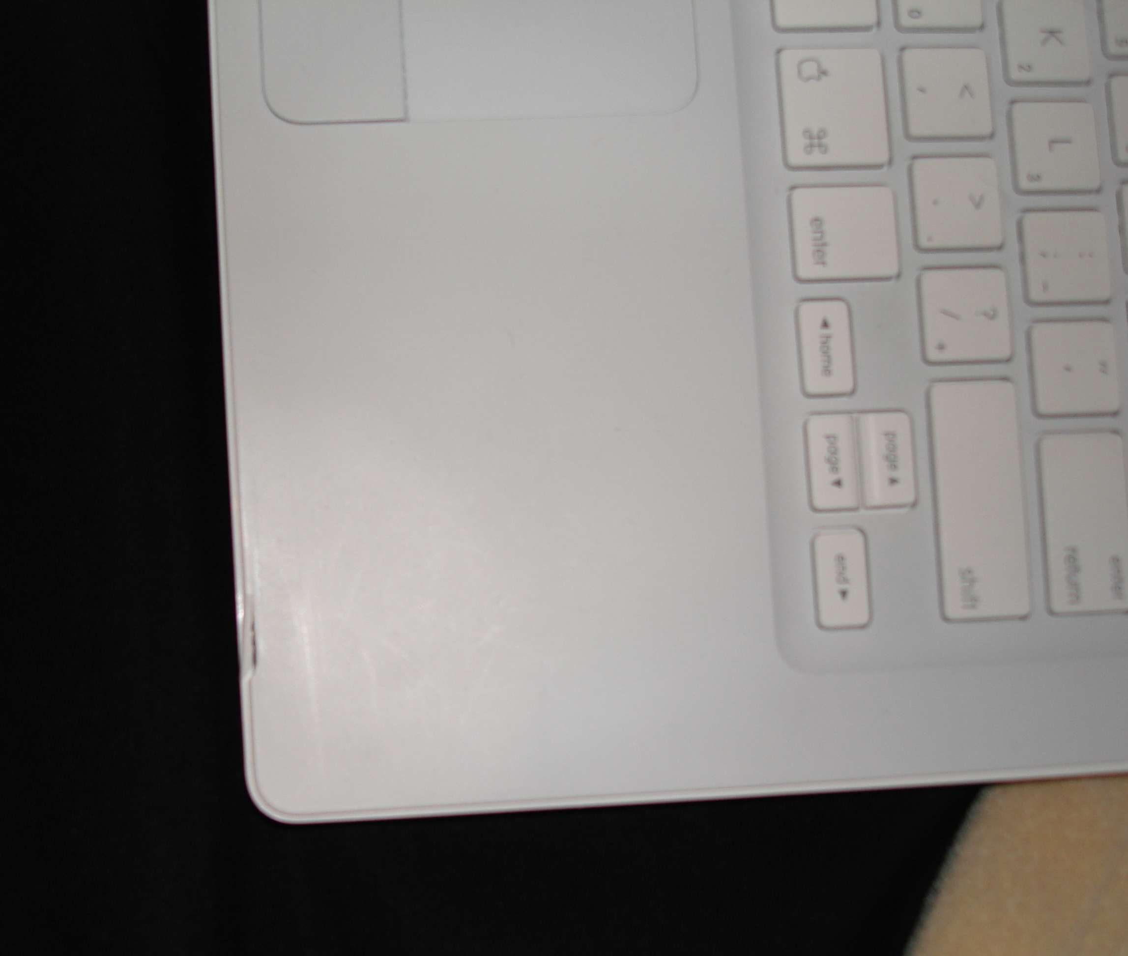 macbook crack.jpg