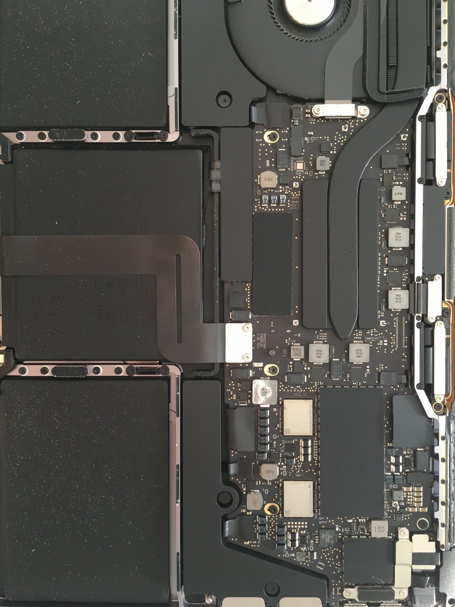 MacBook Pro A2289 - MXK32LL/A Logic Board.jpeg