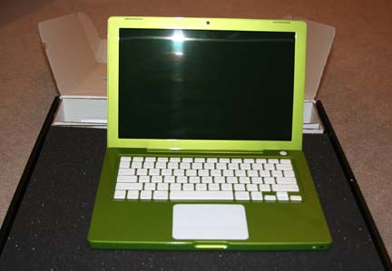 macbookgreen2.jpg