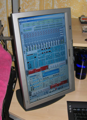 monitor03.jpg