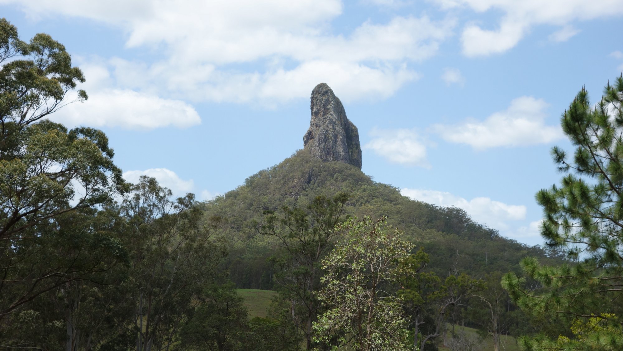 Mt Coonowrin.JPG