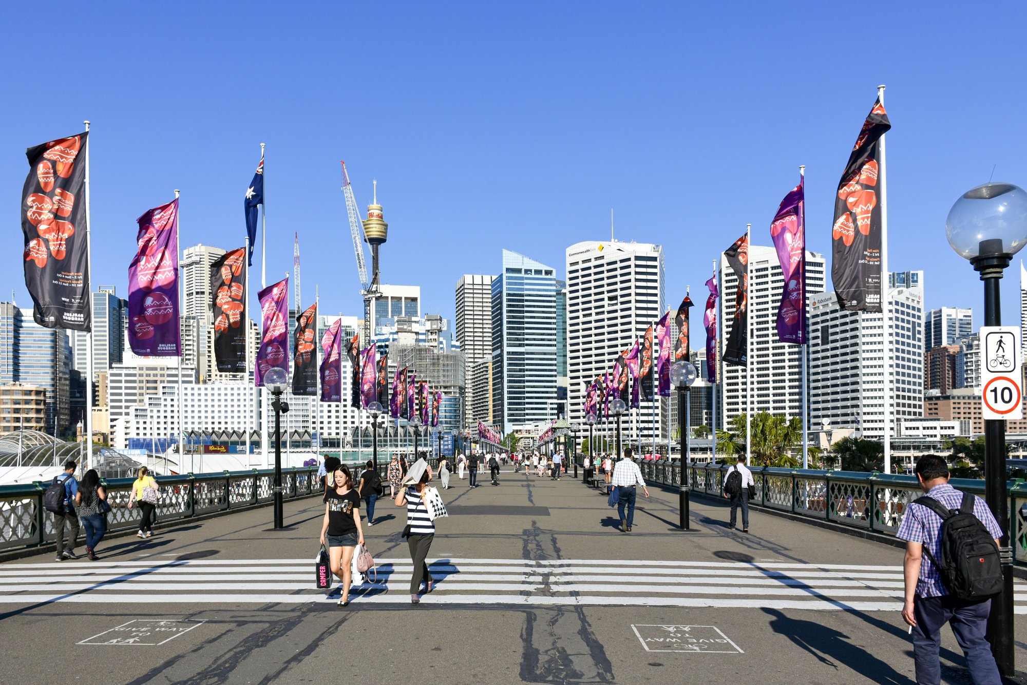 Pyrmont Bridge.jpg