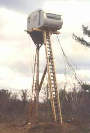 rednecktreehouse.jpg