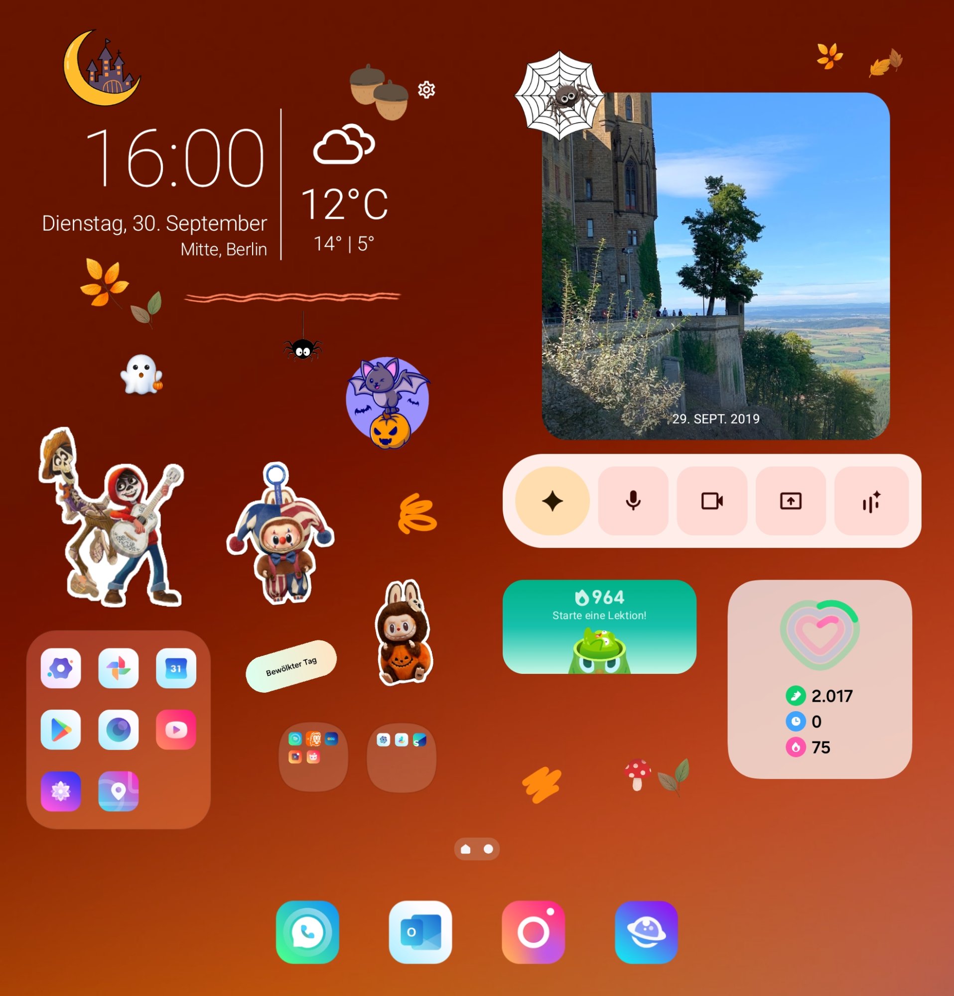 Screenshot_20250930_160046_One UI Home.jpg