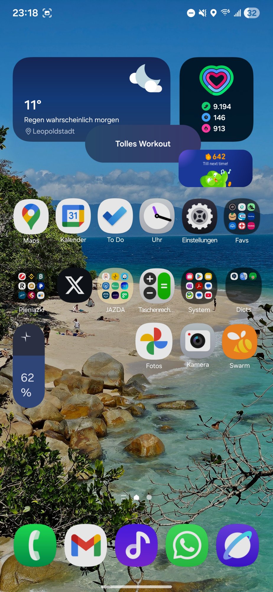 Screenshot_20251022_231858_One UI Home.jpg