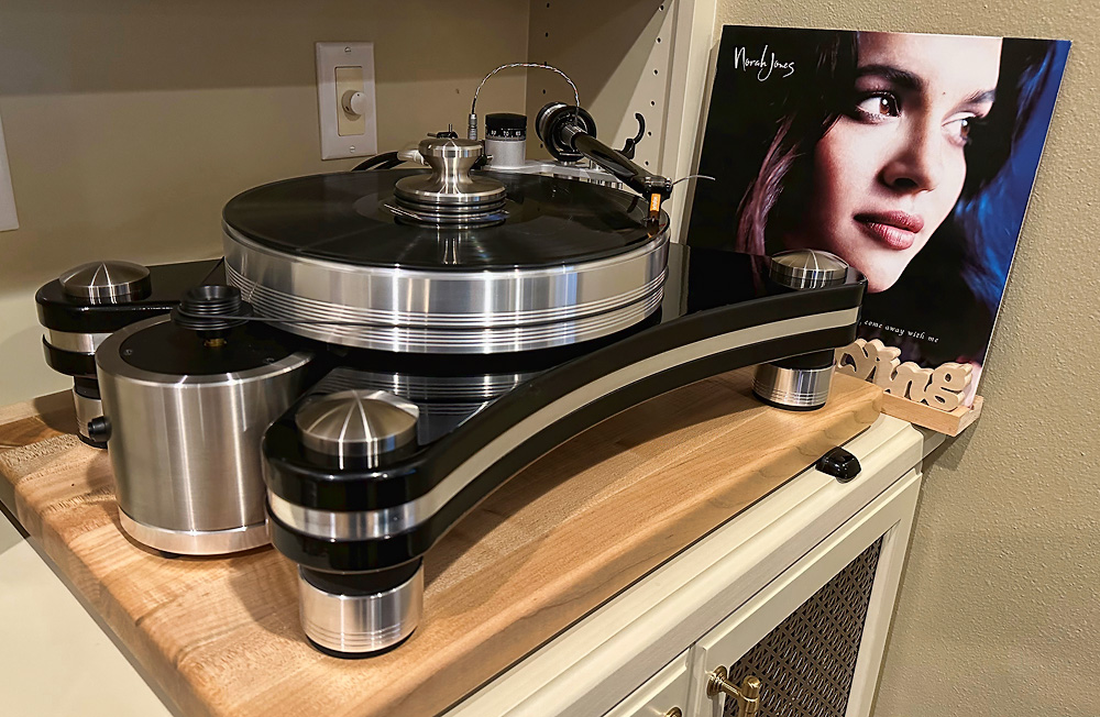 VPI Signature 21 Norah Jones First Spin c.jpg