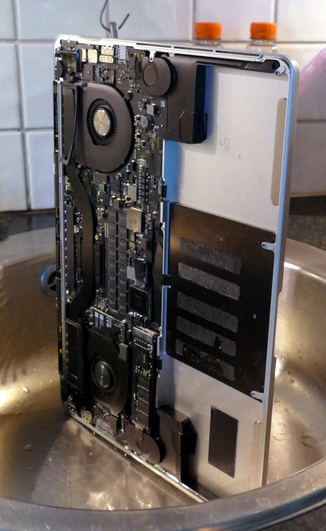 Washing the MBP mid 2014 i7.JPG