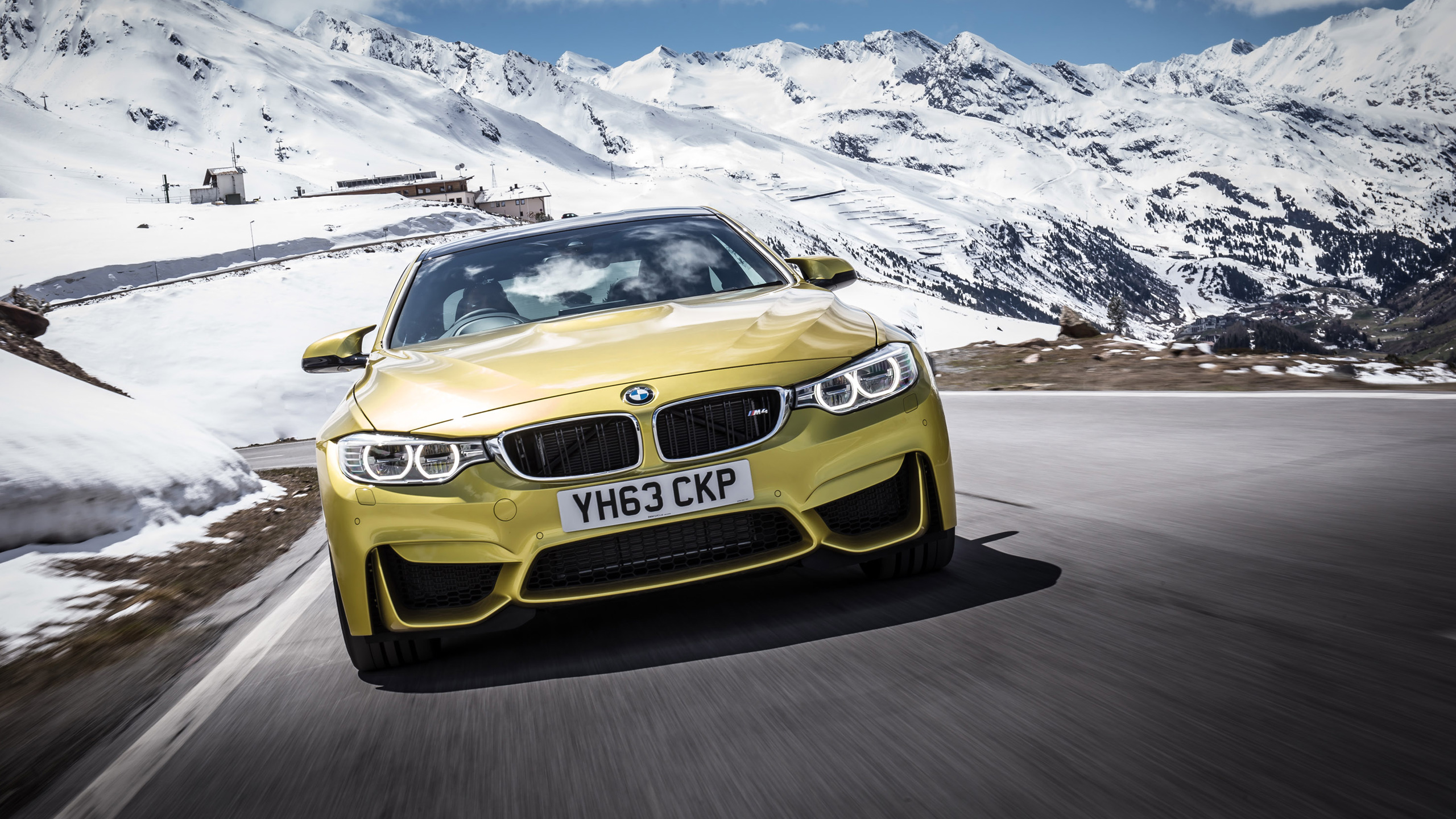 2014_bmw_m4_coupe_2-HD.jpg