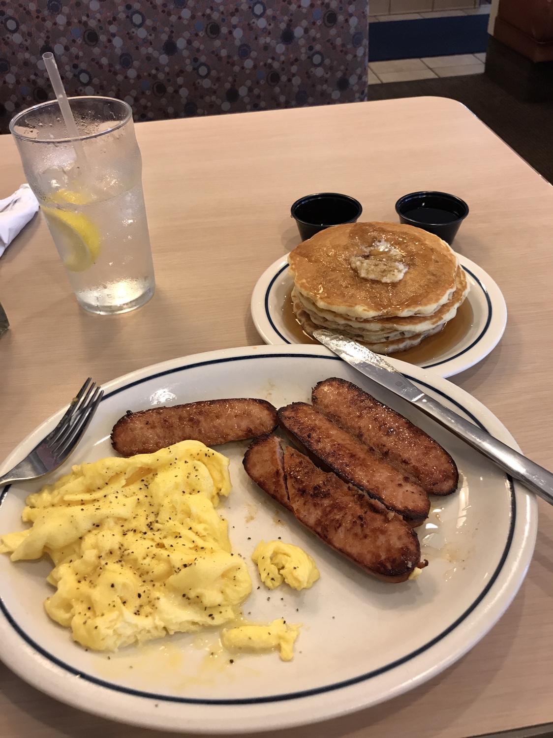 41f38d081a82b71ed2a9f2205cd28014.jpg