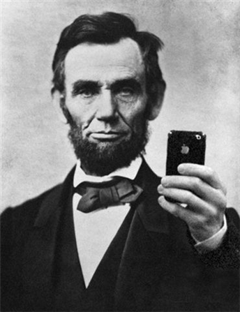 AbrahamLincolnCellphoneMirrorBW_345_jpg.jpg