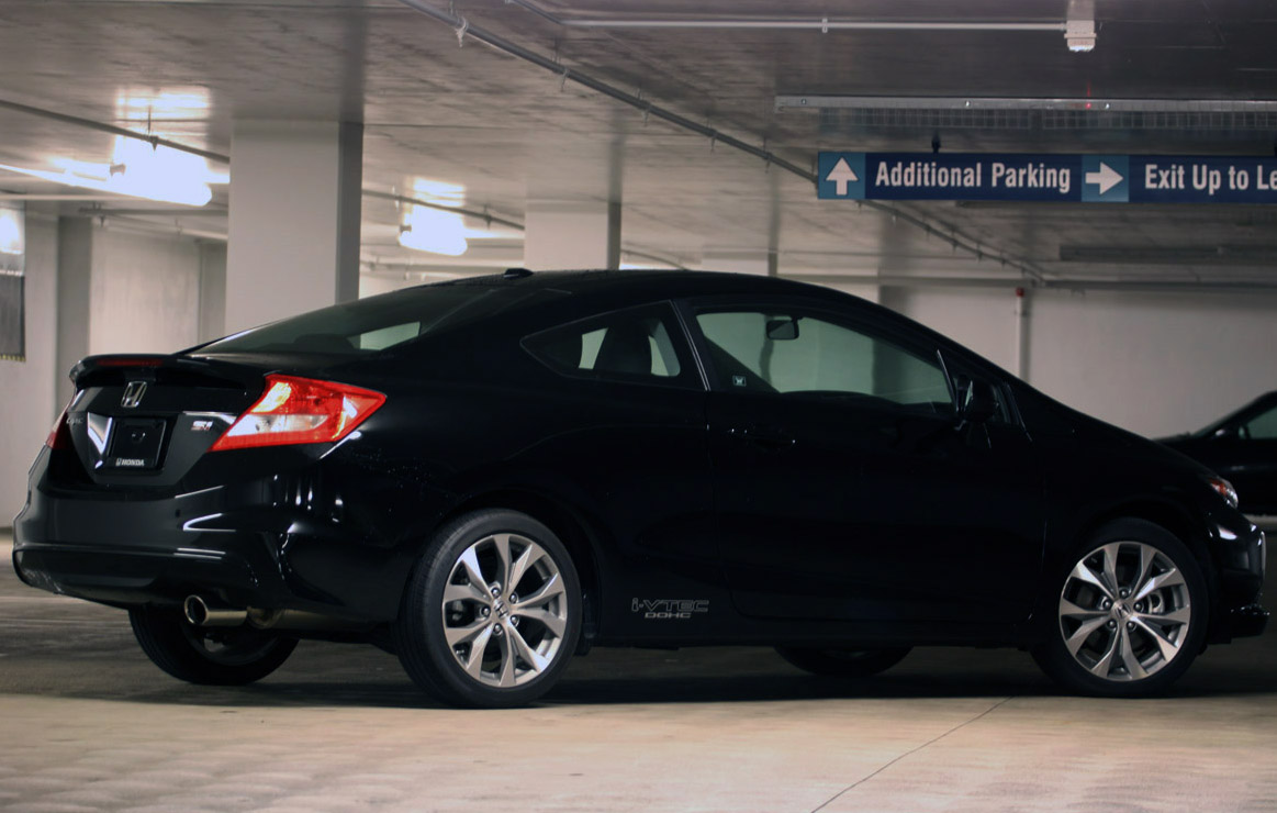 rear-3-4-2012-honda-civic-si.jpg