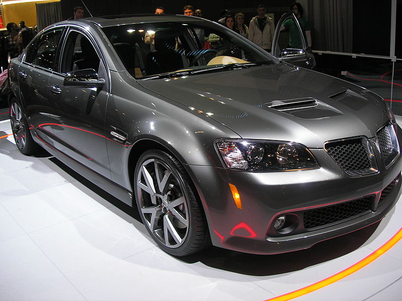 800px-Pontiac_G8_concept_car.JPG