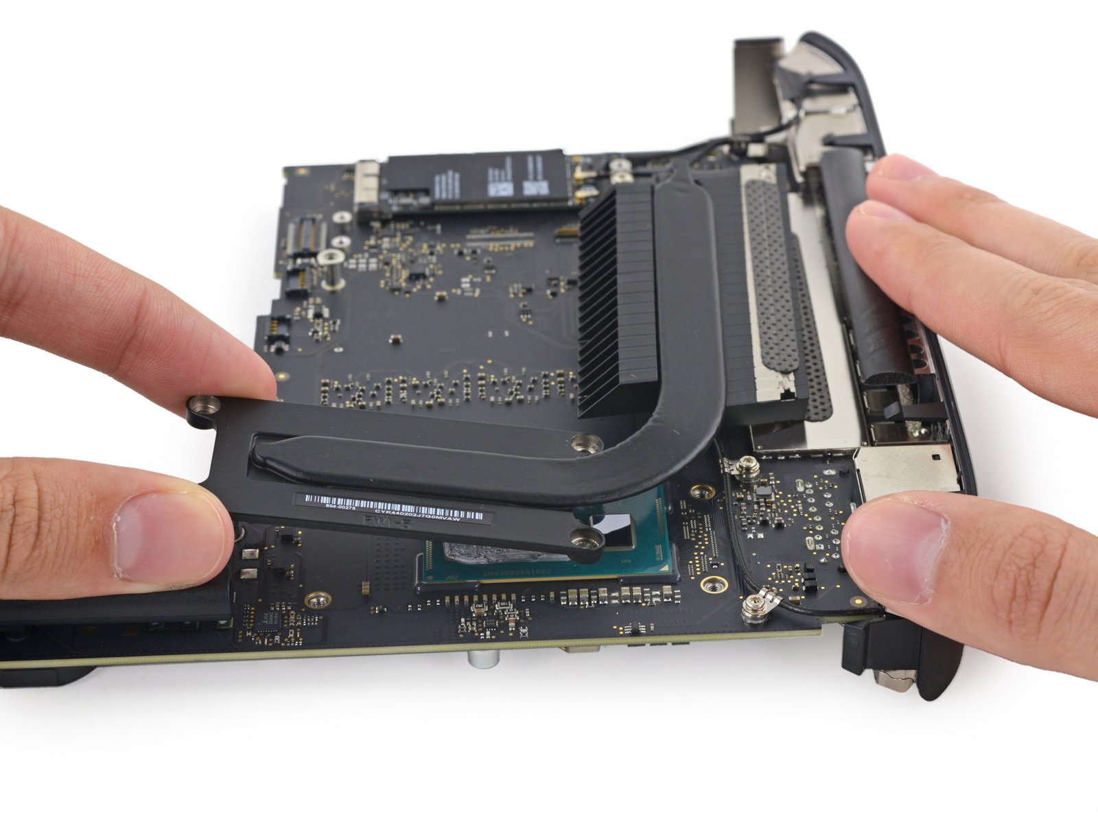 lxIUt6HNHJeXu1CI.huge