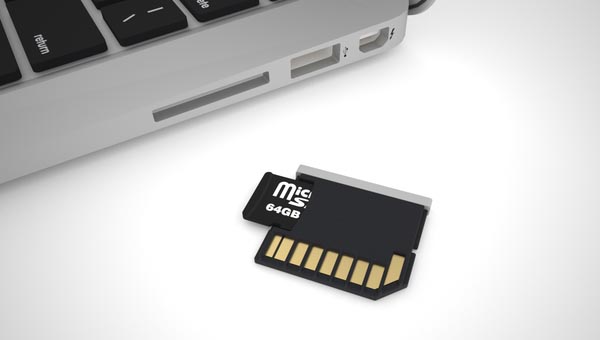 the_nifty_minidrive_sd_card_adapter_for_macbook_4.jpg