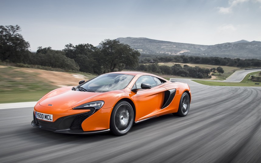 650S-orange-track-_2870140k.jpg