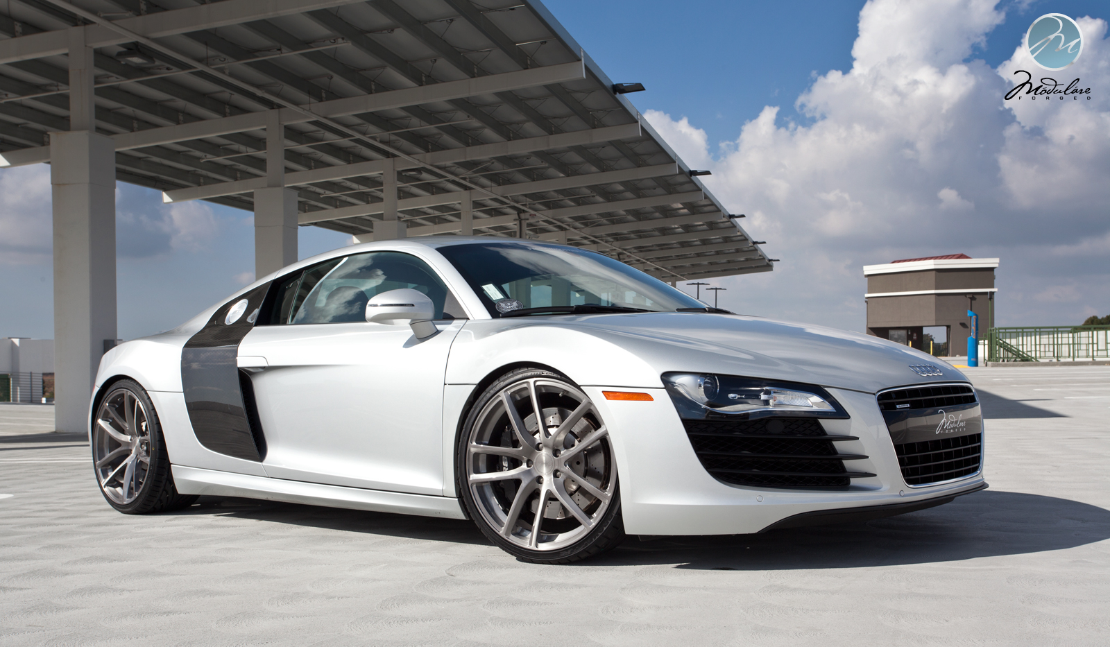 audi-r8-on-modulare-wheels-photo-gallery_2.jpg