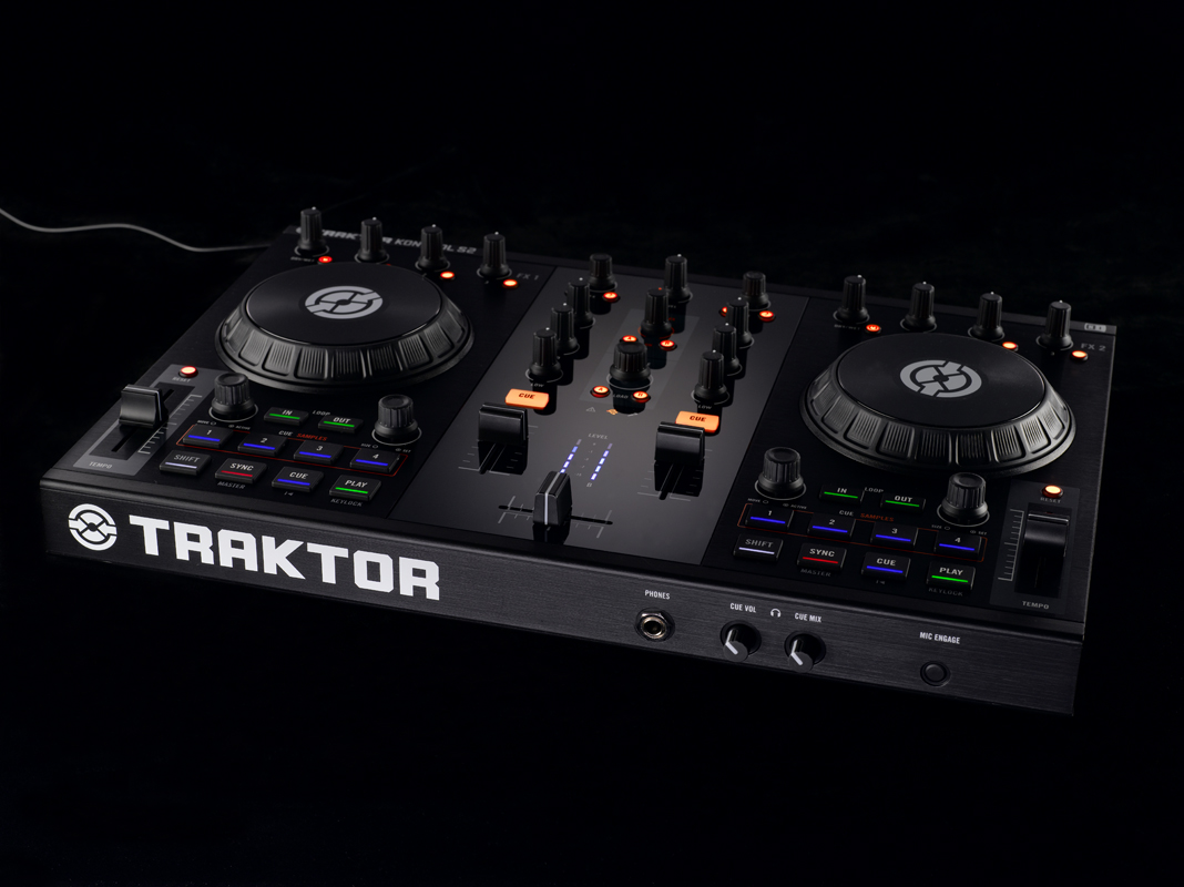 native-instruments-traktor-series-traktor-kontrol-s2-392882.jpg