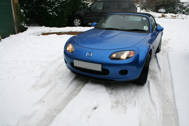 mx5snow2.jpg