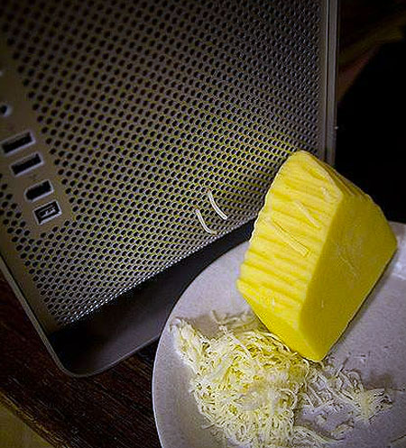 mac_cheese_grater.jpg